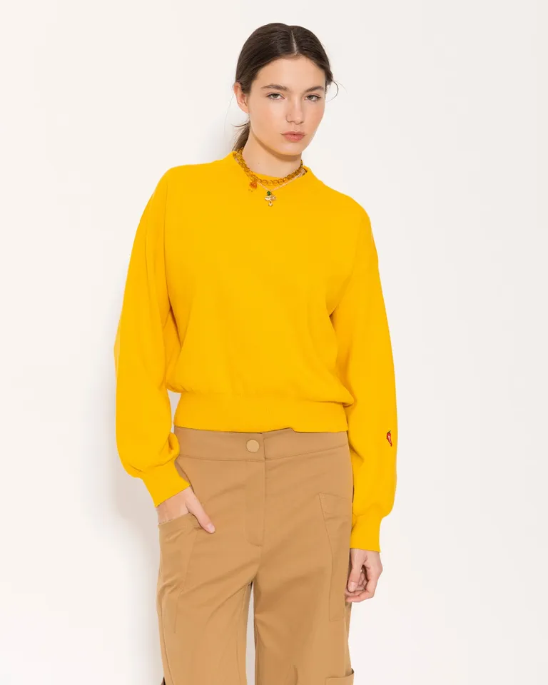 Suéter de punto cerrado en color amarillo intenso para mujer de Jazmin Chebar en Buzos y Sweaters para argentina