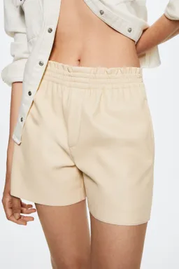 Short efecto cuero de Mango en Tops para argentina