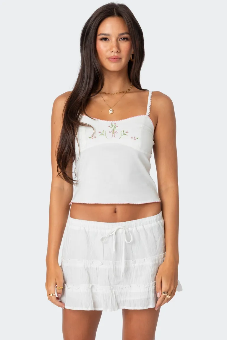 Musculosa bordada prairie de Edikted en Tops para argentina