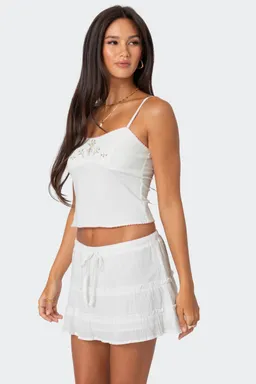 Musculosa bordada prairie de Edikted en Tops para argentina