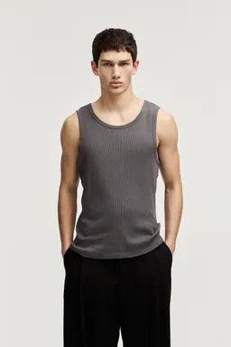 Musculosa rib de Pull&Bear en Remeras y Polos para argentina