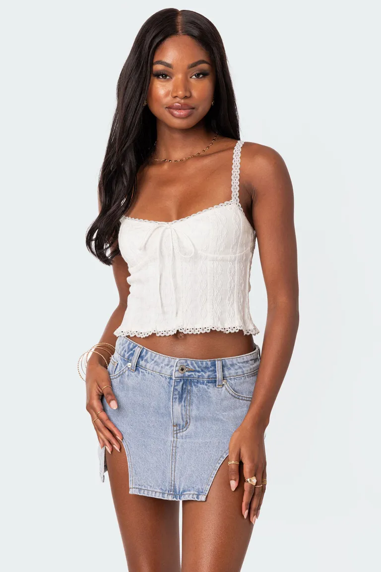 Musculosa tejida con encaje de Edikted en Tops para argentina