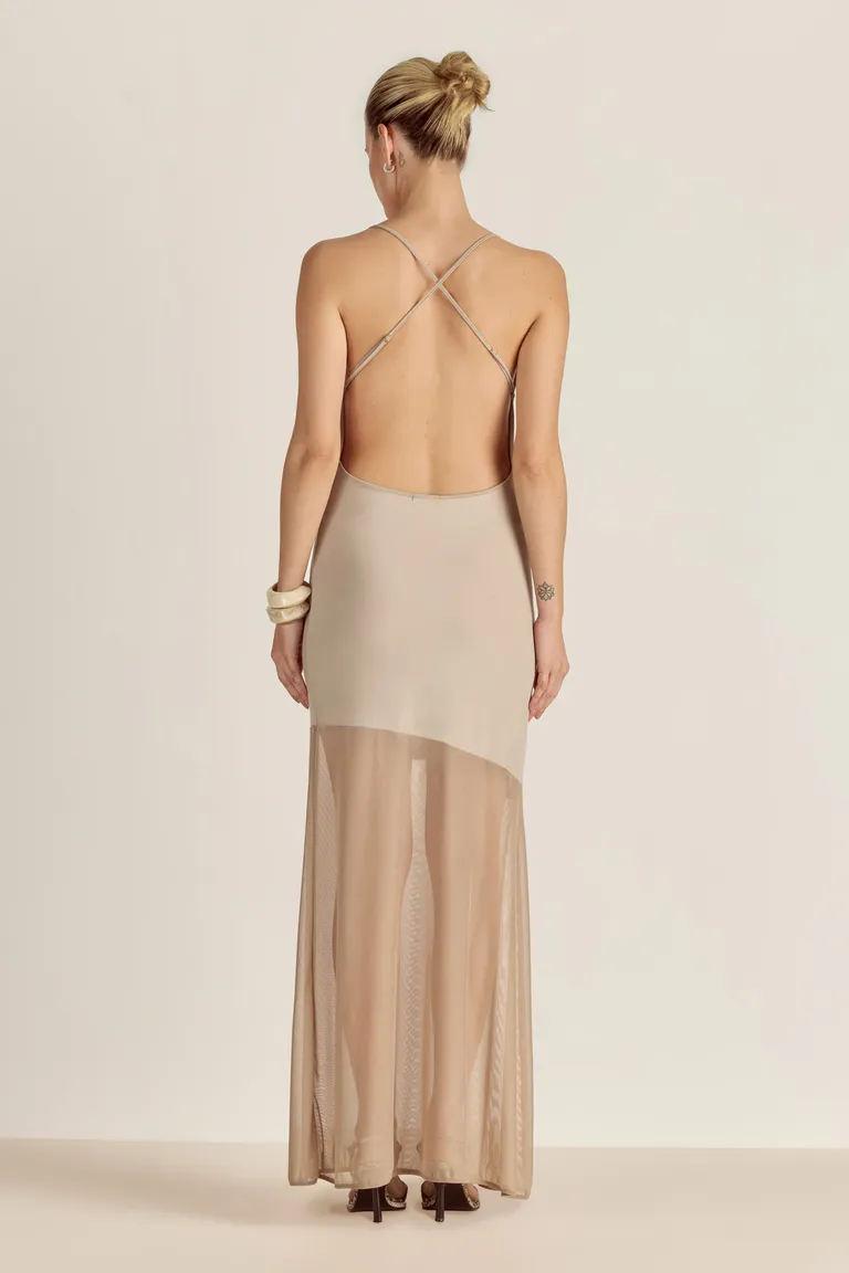 Vestido Pietra: Diseño de punto y transparencias que realza tu figura con elegancia de Tucci en Vestidos para argentina