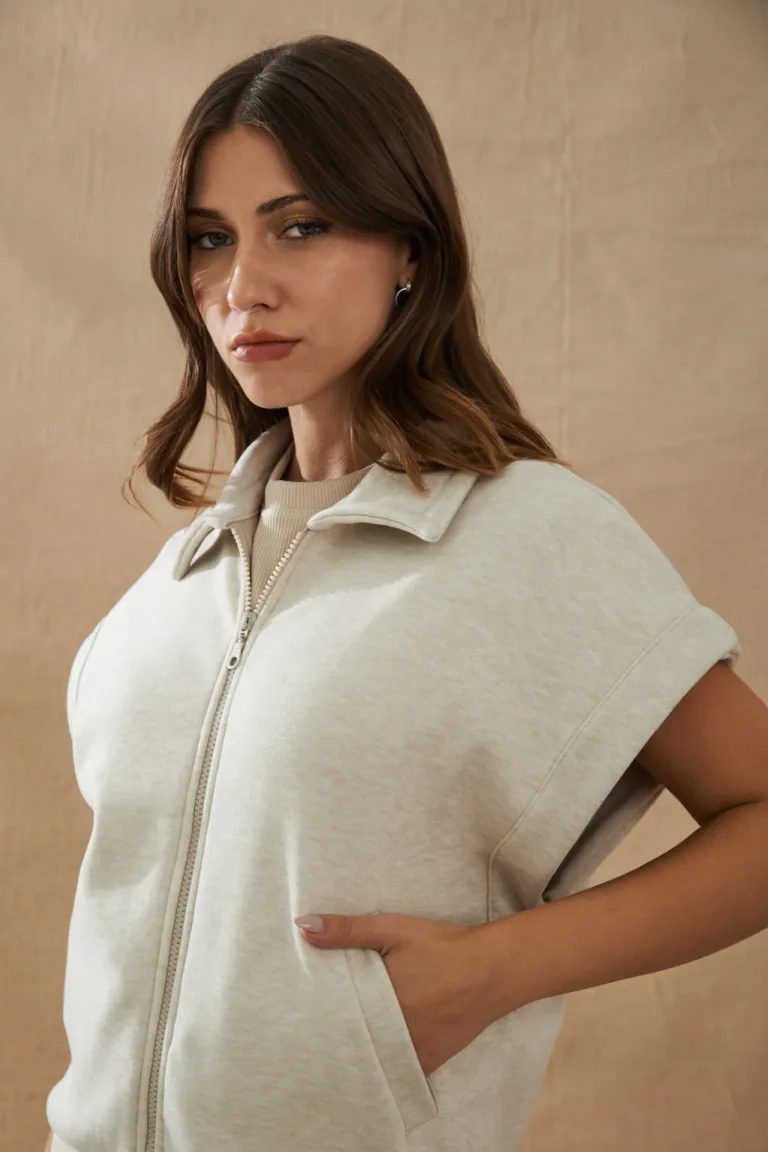 Chaleco de lana blanco edimburgo - Prenda de abrigo elegante y versátil para dama de Apricot en Chalecos para argentina