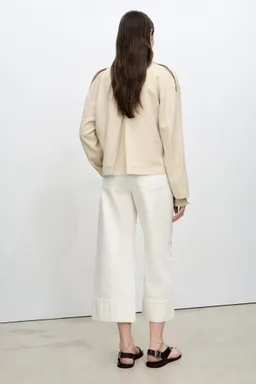 Jeans wide leg crop costuras de Mango en Pantalones para argentina