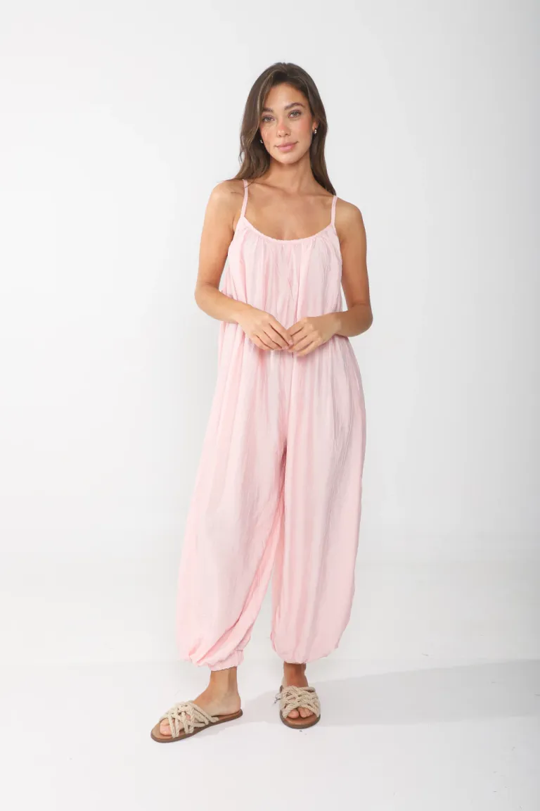 Mono de Corte Amplio con Escote Fruncido y Espalda Baja de Belle en Monos para argentina