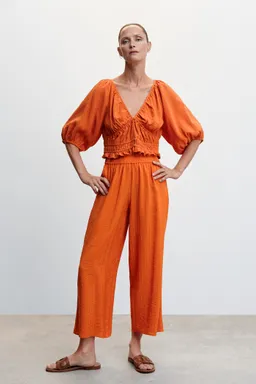 Pantalón culotte texturizado de Mango en Pantalones para argentina