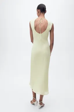Vestido midi efecto arrugado de Mango en Vestidos para argentina