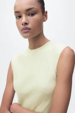 Vestido midi efecto arrugado de Mango en Vestidos para argentina