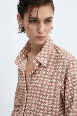 Camisa fluida regular de Mango en Camisas para argentina