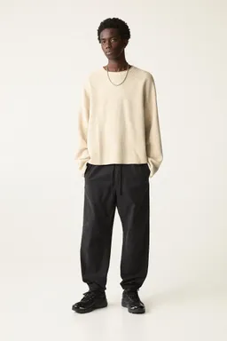 Pantalón jogger texturizado de Pull&Bear en Pantalones para argentina