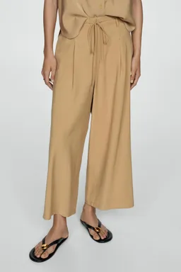 Pantalón wideleg cintura elástica de Mango en Pantalones para argentina