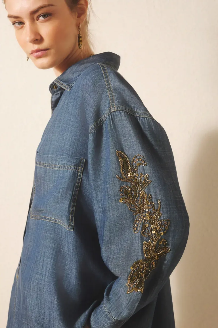 Camisa de manga larga con bordados dorados en tencel azul de Rapsodia en Camisas para argentina