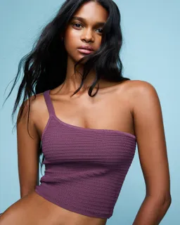 Top asimétrico estructurado de Bershka en Tops para argentina