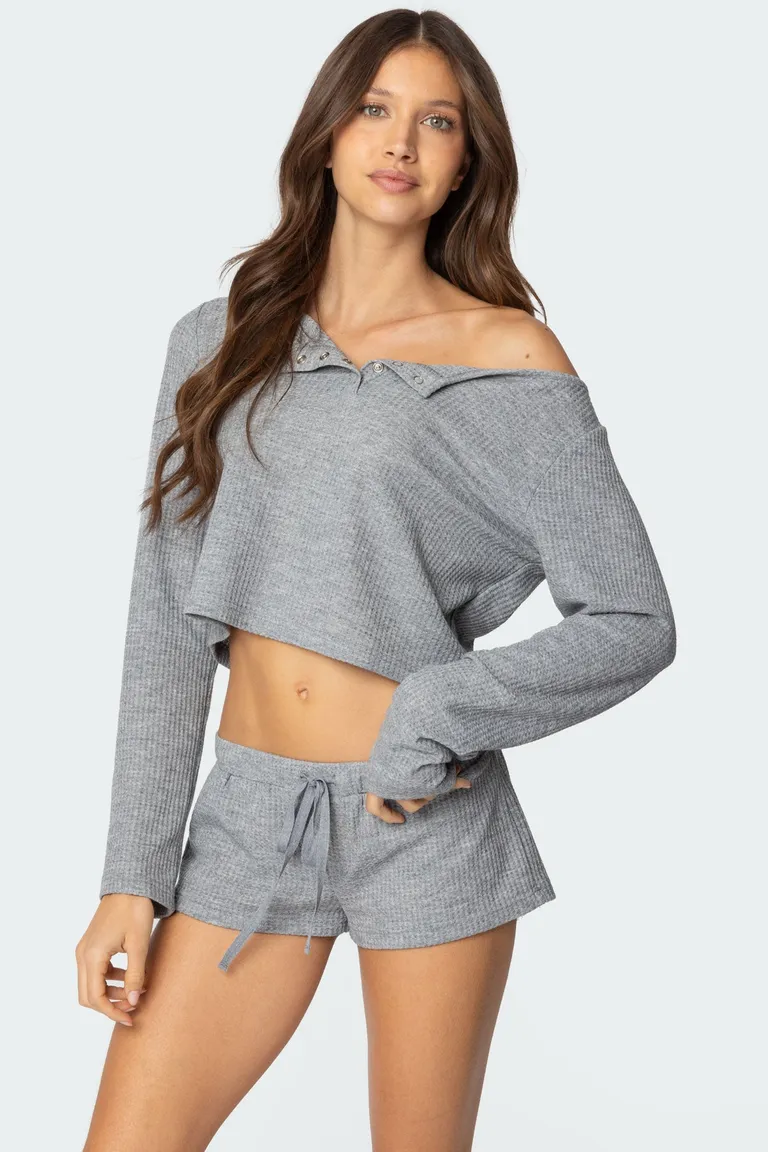 Top corto waffle teddy de Edikted en Buzos y Sweaters para argentina