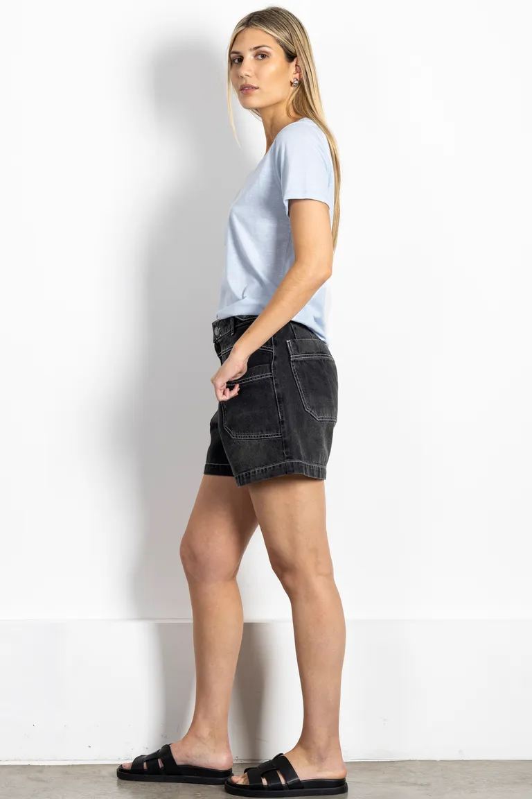 Remera manga corta con escote en V, confeccionada en jersey flame de Kill en Remeras para argentina