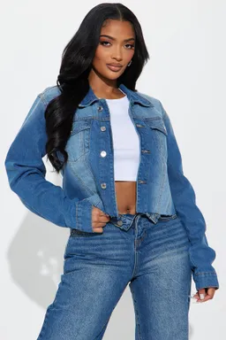 Campera denim los angeles de Fashion Nova en Chaquetas para argentina