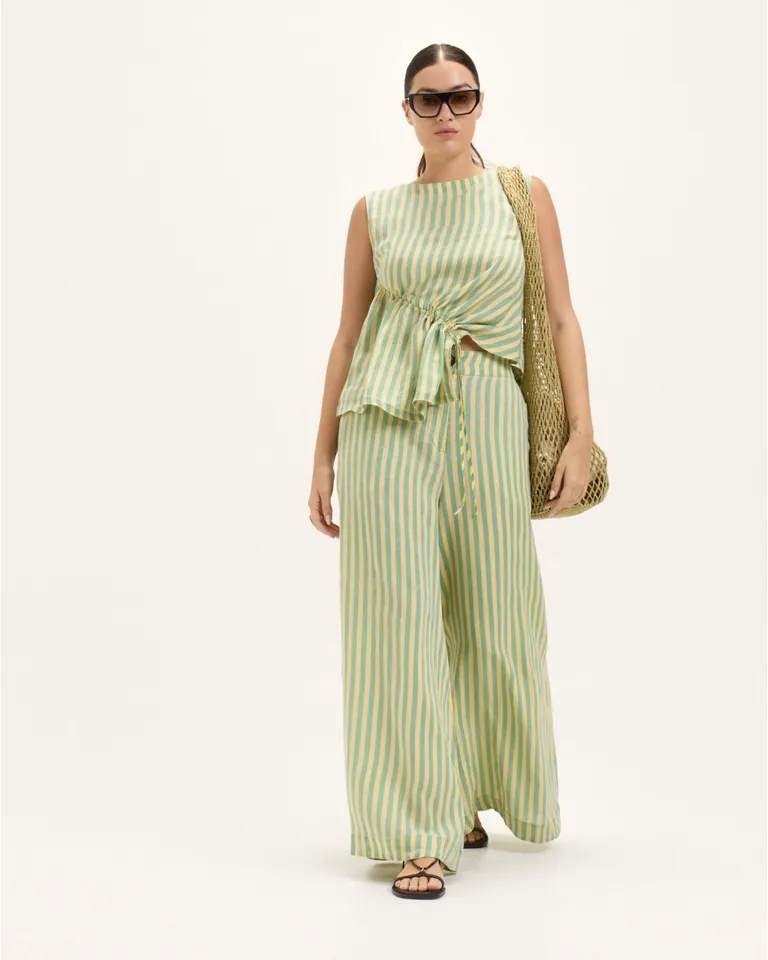 Pantalón pia de lino con estampado a rayas y cintura elástica para un look relajado y cómodo de Blue Sheep en Pantalones para argentina