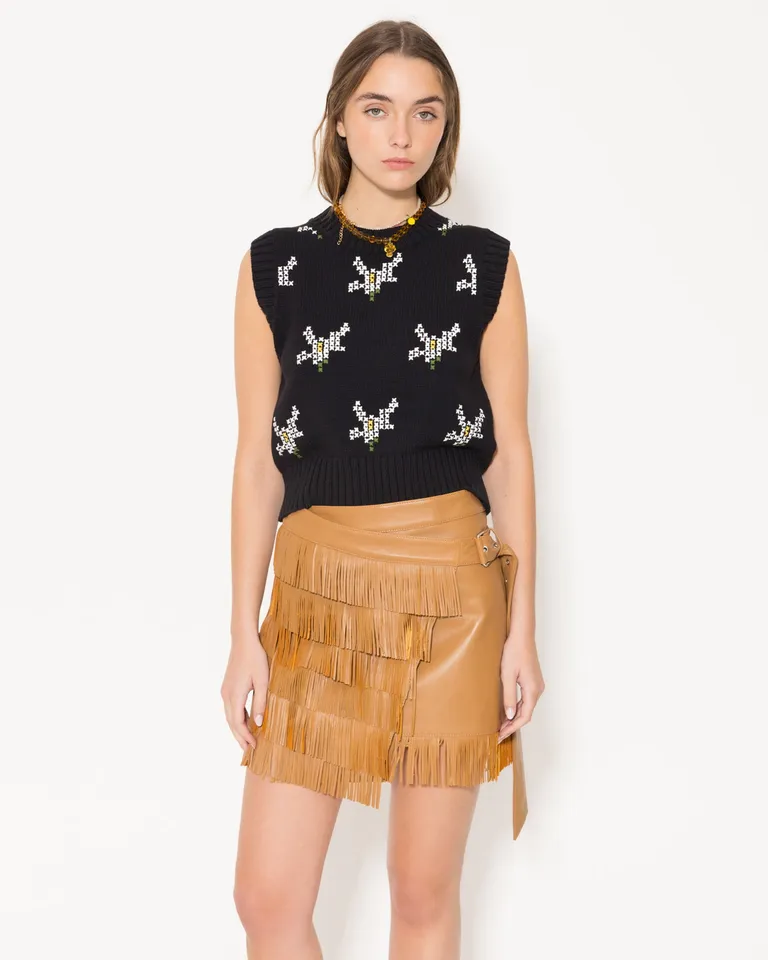 Falda de cuero con flecos y detalles superpuestos de Jazmin Chebar en Faldas para argentina