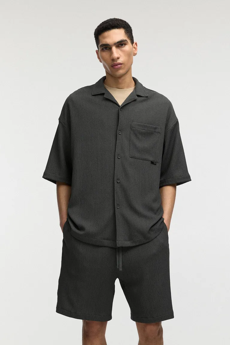 Camisa fluida manga corta de Pull&Bear en Camisas para argentina