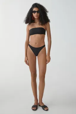 Corpiño bikini bandeau de Mango en Swimwear y Beachwear para argentina