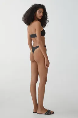 Corpiño bikini bandeau de Mango en Swimwear y Beachwear para argentina