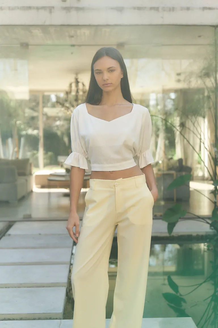 Blusa de estilo princesa con lazo en la cintura, una pieza cómoda y elegante para el armario de mujer de Lemmon en Blusas para argentina