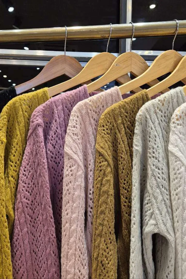 Chaqueta Bordada con Volados de Hesed en Chaquetas para argentina