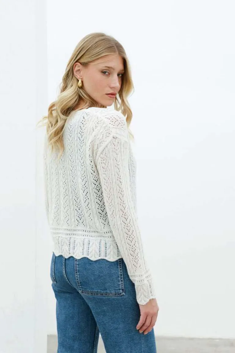 Chaqueta Bordada con Volados de Hesed en Chaquetas para argentina