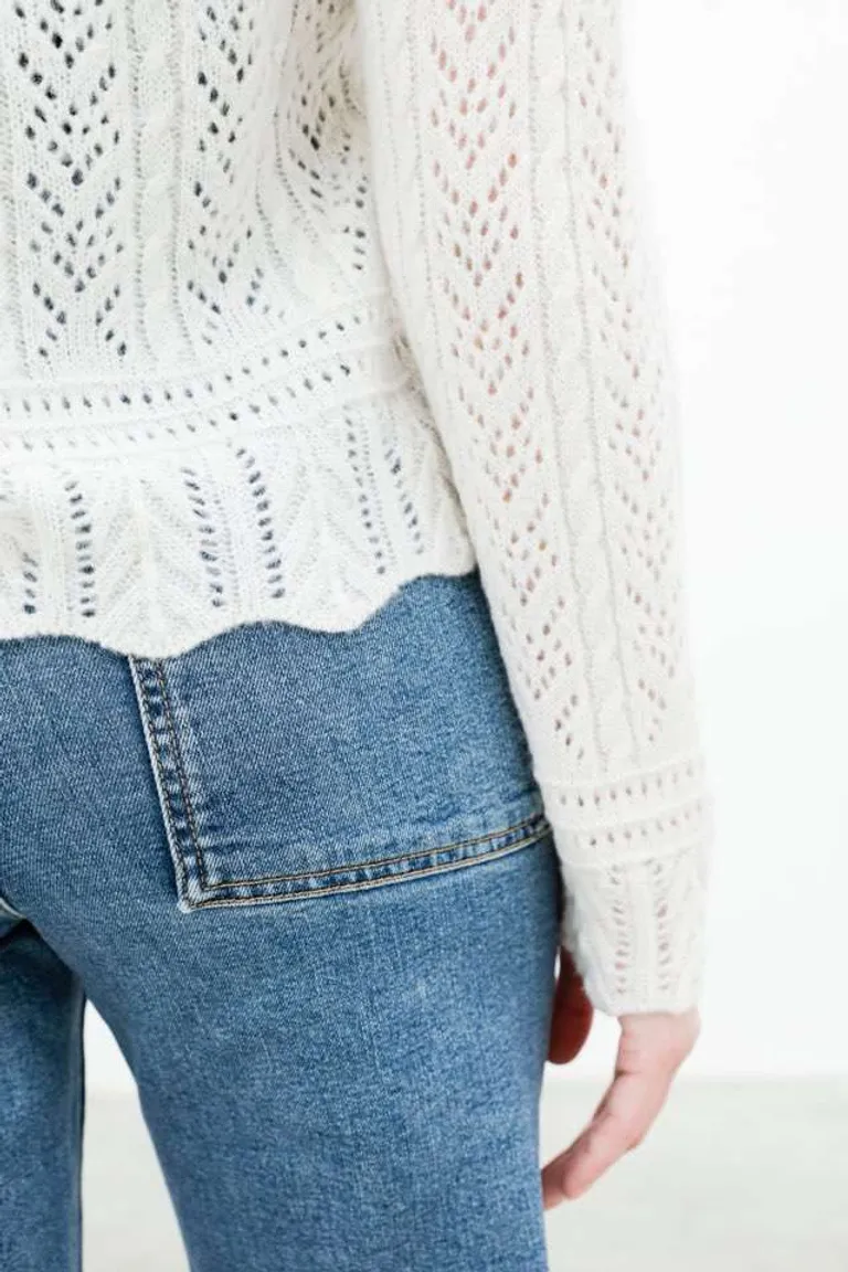 Chaqueta Bordada con Volados de Hesed en Chaquetas para argentina