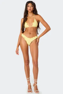 Top bikini triángulo borde volantes de Edikted en Swimwear y Beachwear para argentina