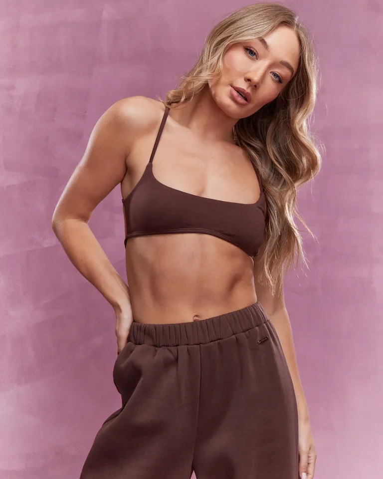 Top cami tiras cruzadas de Missguided en Tops para argentina