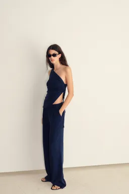 Top denim fruncido lateral de Mango en Tops para argentina