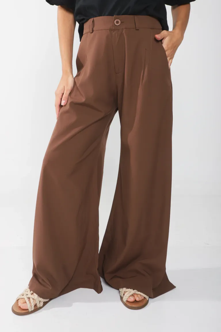 Pantalón de corte amplio y diseño elegante para mujer de Belle en Pantalones para argentina