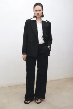 Jeans wideleg con pinzas de Mango en Pantalones para argentina