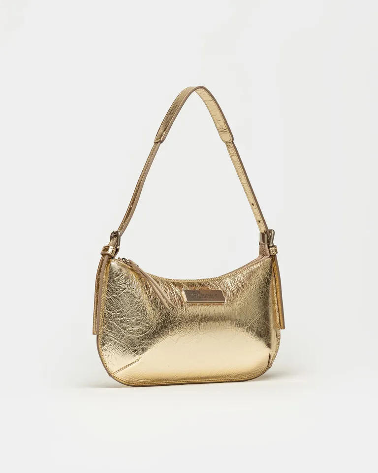 Cartera de mano dorada con detalles metálicos - Diseño estructurado y elegante de Prüne en Bolsos y Carteras para argentina