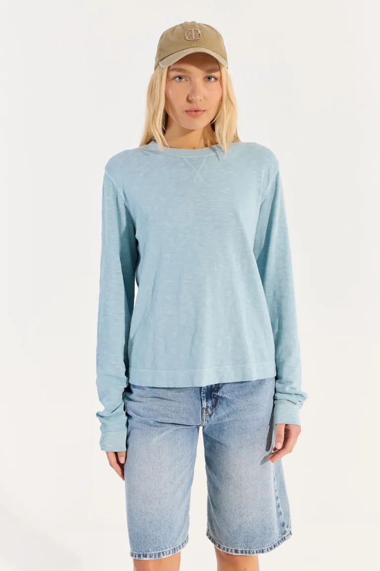 Buzo celeste de calce regular con detalles lavados en tela de algodón premium de Portsaid en Buzos y Sweaters para argentina
