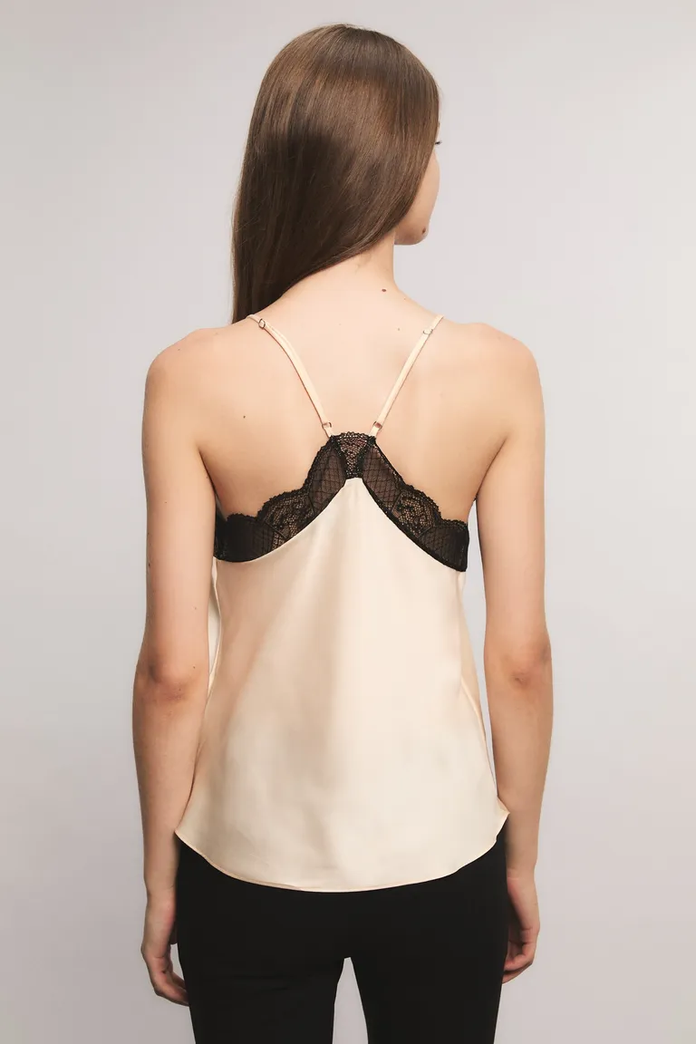 Top de breteles finos con detalles de encaje y escote en V de Kosiuko en Tops para argentina