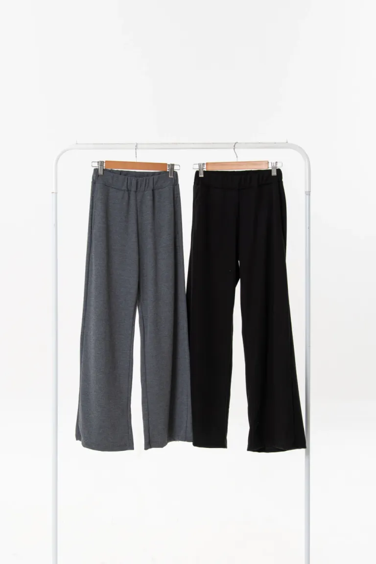 Pantalones Palazzo Negros de Estilo Elegante y Sofisticado de Apricot en Pantalones para argentina