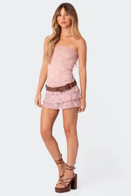 Mini vestido encaje escarlata de Edikted en Vestidos para argentina