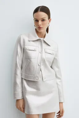 Chaqueta metalizada con bolsillos de Mango en Chaquetas para argentina