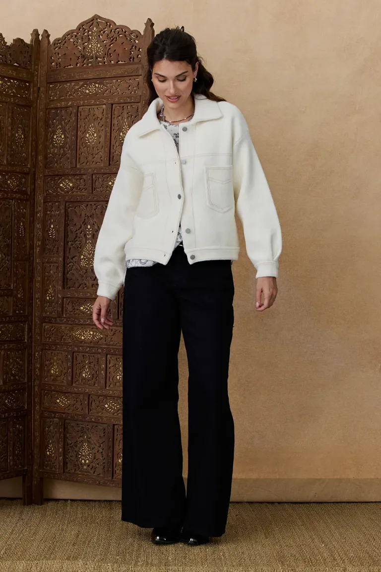 Chaqueta abotonada con bolsillos frontales y cuello solapa de Indiastyle en Chaquetas para argentina