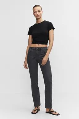 Jeans rectos tiro medio confort de Mango en Pantalones para argentina