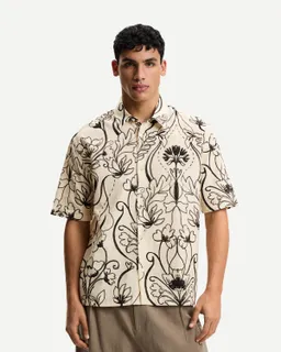 Camisa estampada manga corta de Bershka en Camisas para argentina
