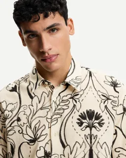 Camisa estampada manga corta de Bershka en Camisas para argentina