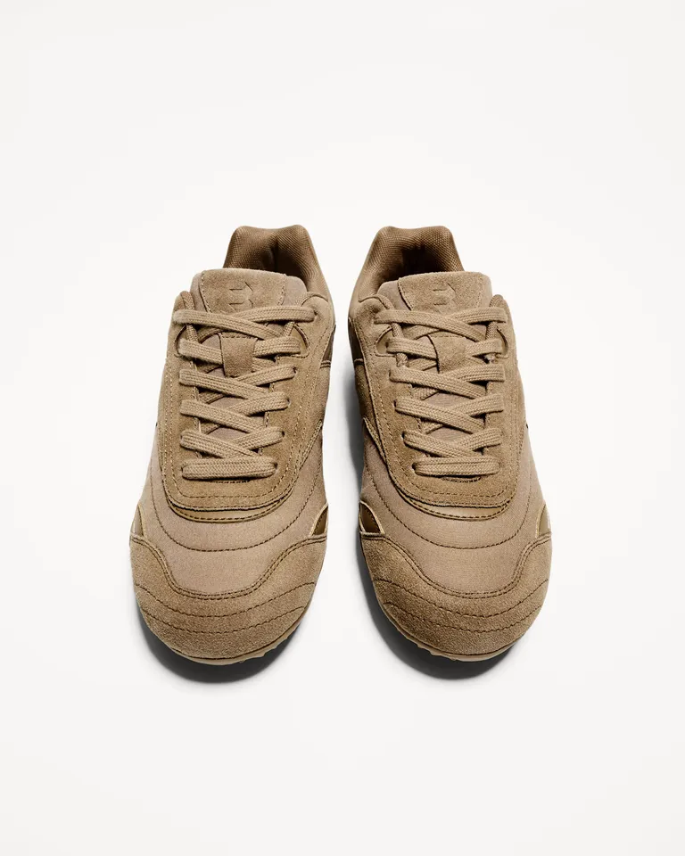 Deportivo suela fina de Bershka en Zapatillas para argentina
