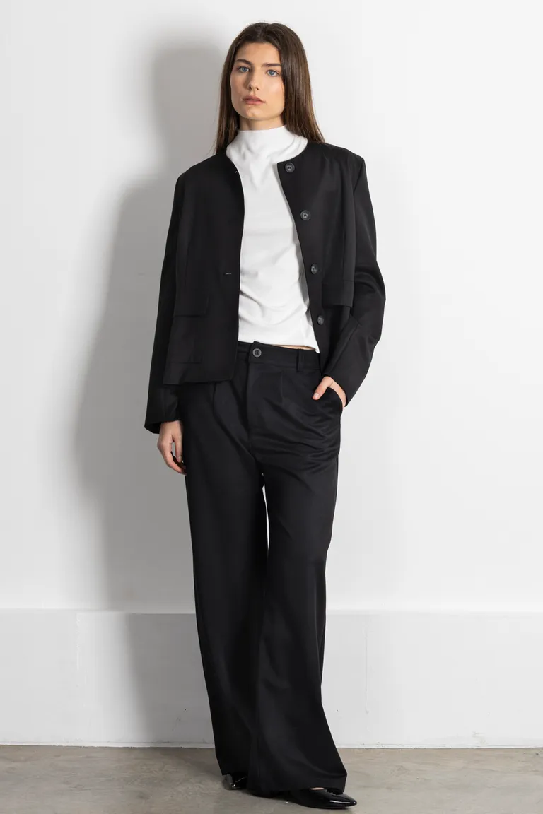 Blazer negro de corte sastrero con detalles prácticos y elegantes de Kill en Blazers para argentina