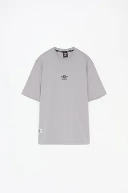 Remera deportiva umbro x de Lefties en Remeras y Polos para argentina