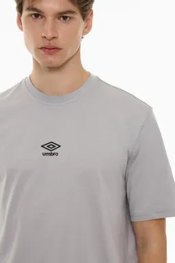 Remera deportiva umbro de Lefties en Remeras y Polos para argentina