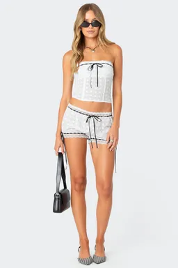 Shorts encaje ojalillos cinta de Edikted en Shorts para argentina